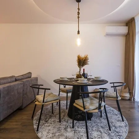 Apartment Near Iulius Mall With Balcony & Private Parking Timisoara