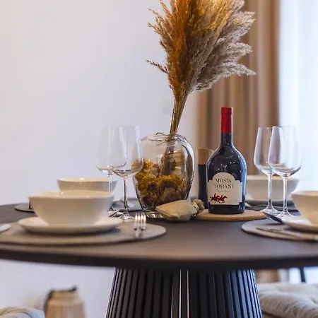 Near Iulius Mall With Balcony & Private Parking Τιμισοάρα