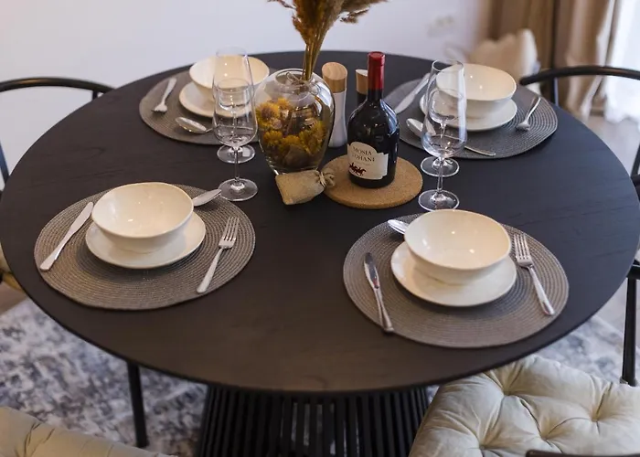 Near Iulius Mall With Balcony & Private Parking