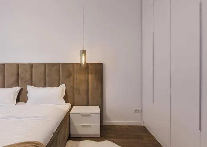 Near Iulius Mall With Balcony & Private Parking Apartment Timişoara