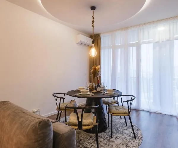 Near Iulius Mall With Balcony & Private Parking Apartment Timişoara